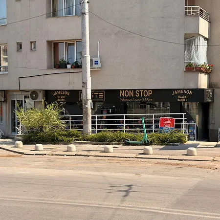 Eli Mladost One